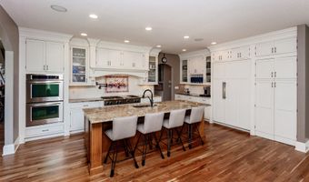 726 Stonegate Ct SW, Altoona, IA 50009