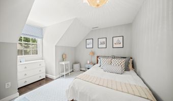 8436 BURNING TREE Rd, Bethesda, MD 20817