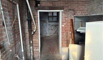 1015 S 6th St, Atchison, KS 66002