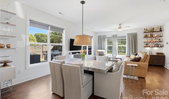 715 E 28th St, Charlotte, NC 28205