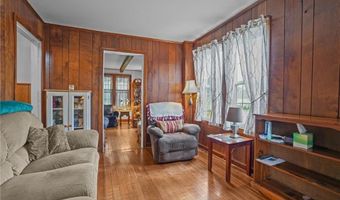64 Dyer Ave, East Providence, RI 02915