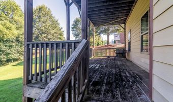604 Delany Ct, Boiling Springs, SC 29316