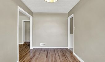 37 Maxwell Rd, Indianapolis, IN 46217