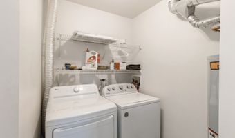 1412 W Crane St 1, Arlington Heights, IL 60004