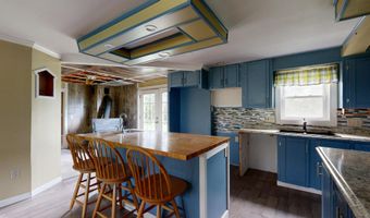 445 W River Rd, Augusta, ME 04330