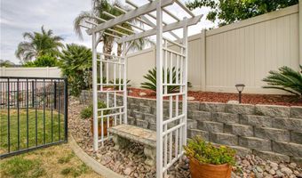 35579 Country Creek Dr, Yucaipa, CA 92399
