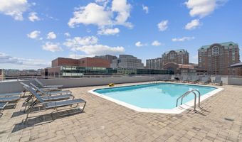 1001 N VERMONT St 212, Arlington, VA 22201
