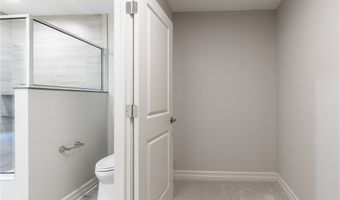 30 Essex Woods Ln B, Amherst, NY 14228