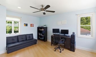 15 Chardonnay Ter, Bedford, NH 03110