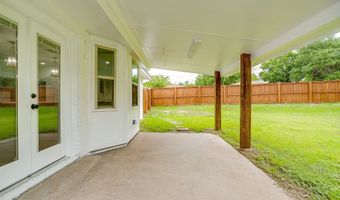 220 Rolling Hills Dr, Aledo, TX 76008