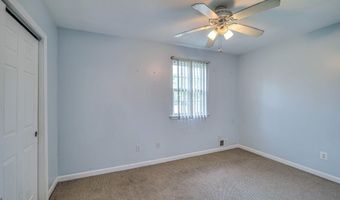 921 Navajo Ave, Absecon, NJ 08201