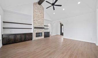 233 Oak Meadow Ln, Weatherford, TX 76085