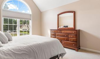 179 Windsor Dr, Auburn, NH 03032
