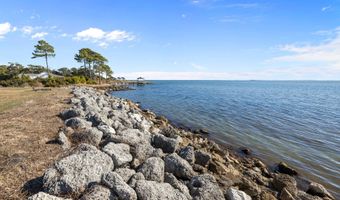 630 Seashore Dr, Atlantic, NC 28511