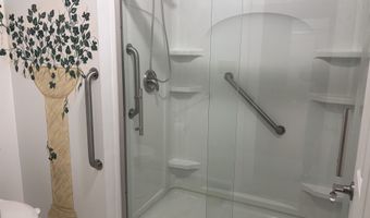 304 Lakewood Ct, Avon, IN 46123