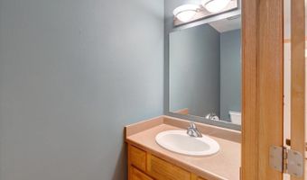 1406 Dewberry Dr, Madison, WI 53719