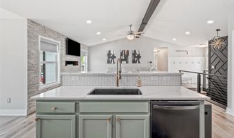 321 32nd St SW, Altoona, IA 50009