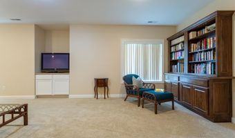 1943 Spyglass Dr, Asbury, IA 52002