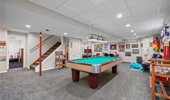 224 Sleepy Hollow Dr, Amherst, OH 44001