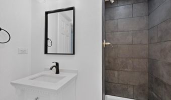 322 Princeton Dr SE, Albuquerque, NM 87106