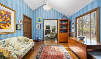 7 Partridge Ln, Burlington, CT 06013
