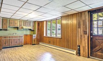 45 Countryside Dr, North Providence, RI 02904