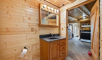 11081 Ridge Rd, Belle Fourche, SD 57717