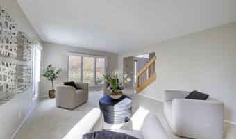 3682 Tanglewood Ct, Ann Arbor, MI 48105