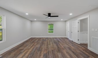 1512 Brentwood Dr, Athens, TN 37303