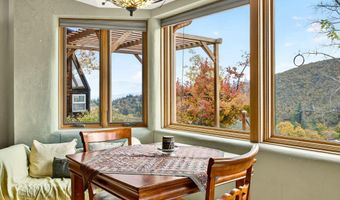 2026 Ashland Mine Rd, Ashland, OR 97520