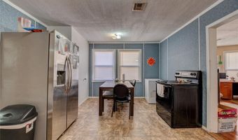 316 S 6th St, Chickasha, OK 73018