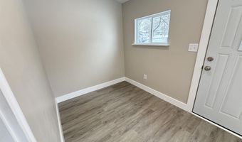 874 N Jackson St, Andrews, IN 46702