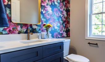 413 North Ave, Appomattox, VA 24522