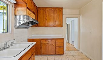 911 N Dos Robles Pl, Alhambra, CA 91801
