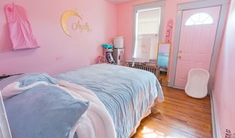 1020 MEADE St, Reading, PA 19611