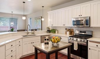 137 NW Outlook Vista Dr, Bend, OR 97703