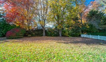 24 Homecrest Dr, Berlin, CT 06037