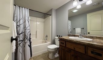 1130 Indian Hills Rd, Brookings, SD 57006