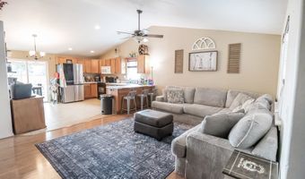 1852 S 60TH St, Springfield, OR 97478
