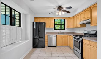 242 Perth Hill Ct, Aberdeen, NJ 07747