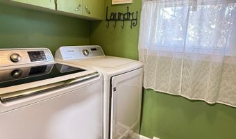 238 Lakeview Dr, Blacksburg, SC 29702