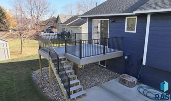 804 E Maywood St, Brandon, SD 57005