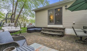65 Pelican Dr, Bayville, NJ 08721
