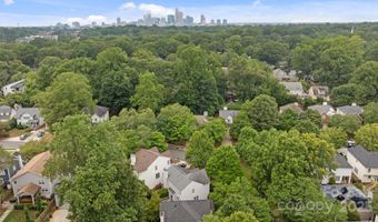 1904 Dearmon Dr, Charlotte, NC 28205