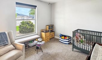 406 Plantation Ct, Carlsbad, NM 88220
