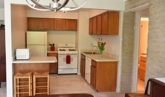 4360 IVYMOUNT Ct 32, Annandale, VA 22003