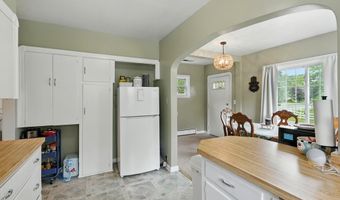 1624 Krumroy Rd, Akron, OH 44306