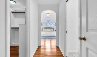 113 Arneytown Hornerstown Rd, Allentown, NJ 08501