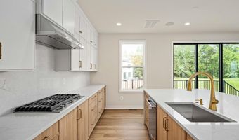 41692 OAK BEND Ct, Aldie, VA 20105