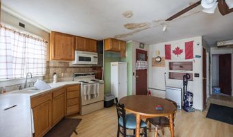 863 Minot Ave, Auburn, ME 04210